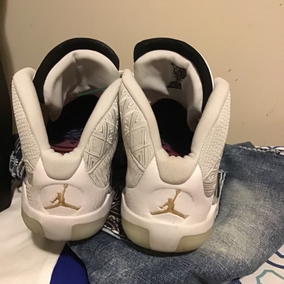 🔥 Air Jordan, 38 Fiba super condition, great price, see pics. Size 10.5 - Picture 3 of 7